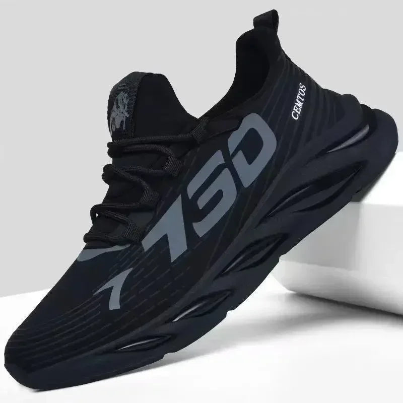 New Summer Men's Breathable Mesh Running Shoes Lightweight Sports Leisure Fashion Sneakers Trendy Brand